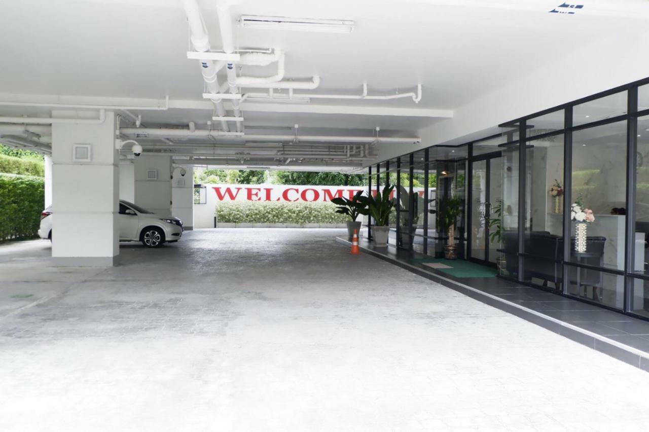 Pacific Residence 39 Bangkok Esterno foto