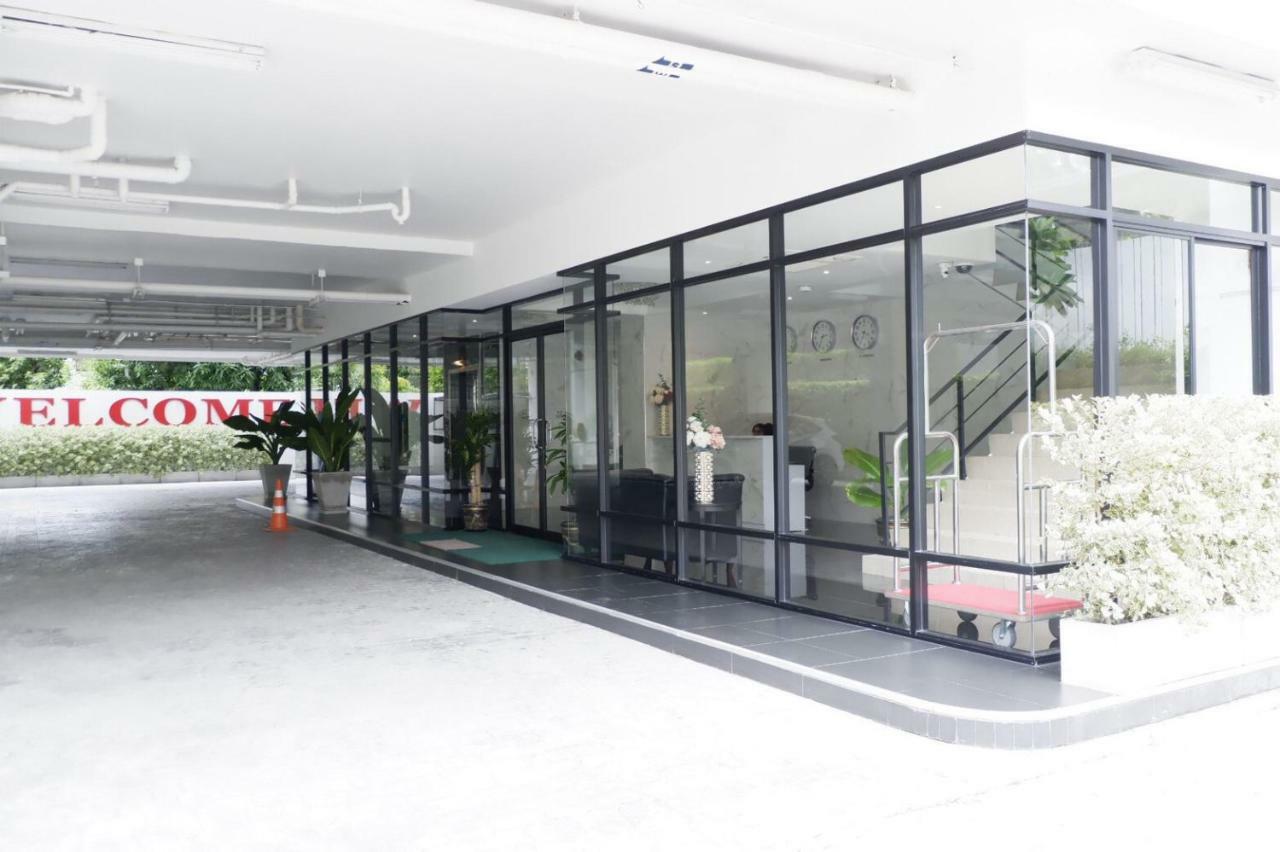 Pacific Residence 39 Bangkok Esterno foto